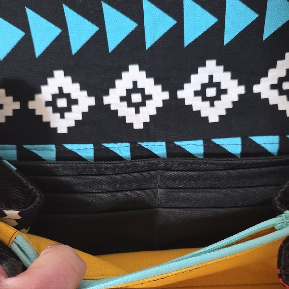 Homemade Black Embossed Wallet - Picture 5 of 7